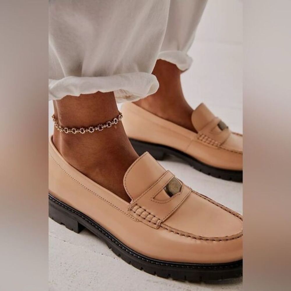 FREE PEOPLE Collection Liv Lug Loafers Cantaloupe size 38.5 NWOB - Picture 5 of 12